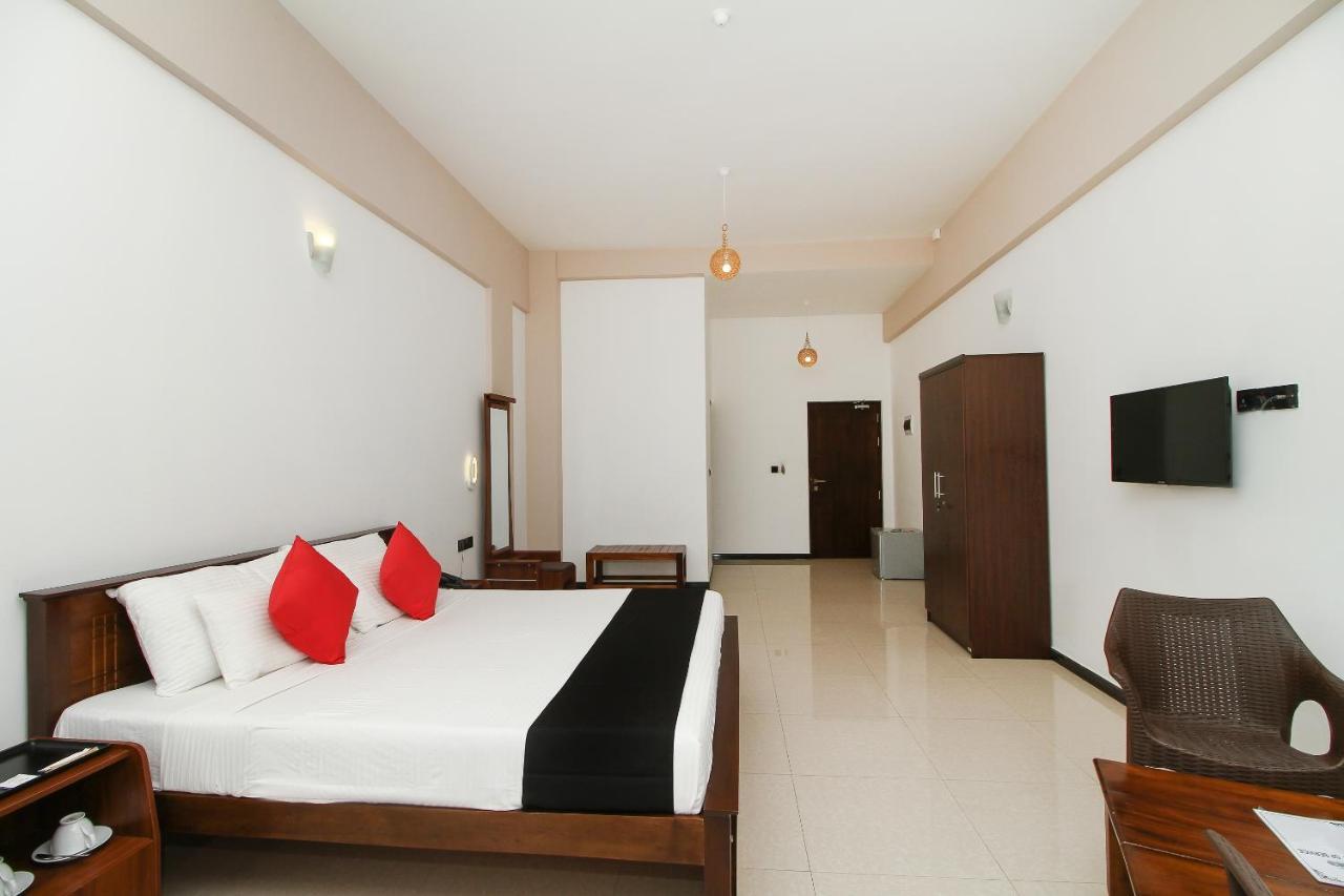 Grace Beach Resort By Travel Corners نيجومبو المظهر الخارجي الصورة