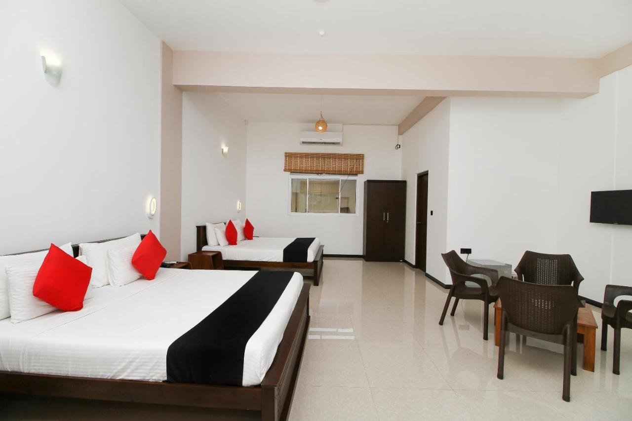 Grace Beach Resort By Travel Corners نيجومبو المظهر الخارجي الصورة
